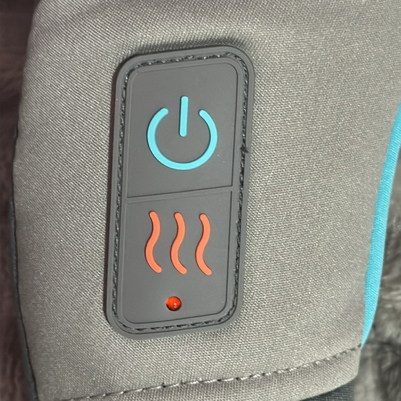 Homedics Soothes Neck Tension Vibration Neck Massager with Heat & Handles - Picture 2 of 3